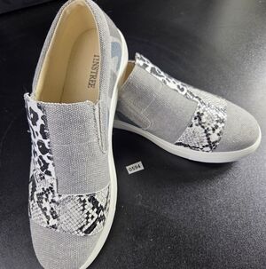 Animal Print Slip On Sneakers Womens Size 6 Gray Canvas Leopard Snake Casual